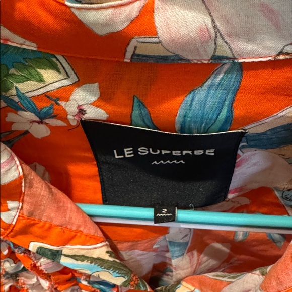 NWOT Le Superbe Kahuna Ruffle Front Tux Shirt in the Red Aloha 2 - Picture 4 of 8